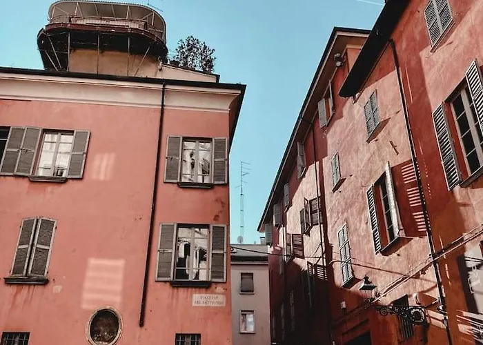 Domus: Modern Loft In The Center Of