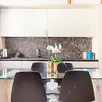 Domus: Modern Loft In The Center Of 파르마