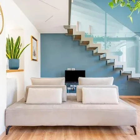 Domus: Modern Loft In The Center Of * Parme