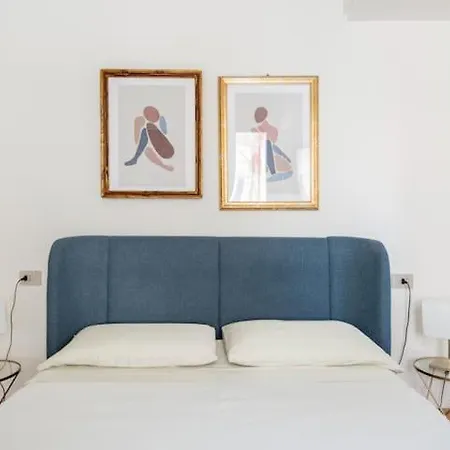 Domus: Modern Loft In The Center Of Nyaraló